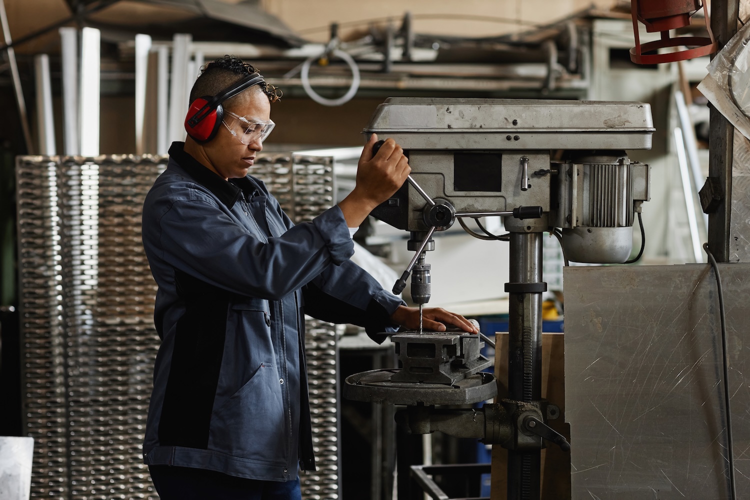 Manufacturing Workers - Temporary Staffing at LaborWorks